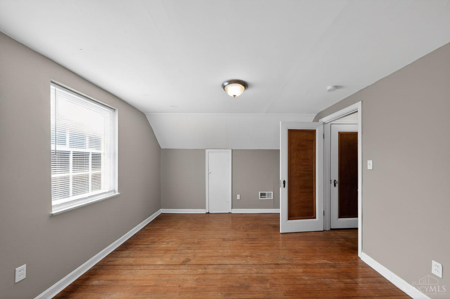 6621 Winton Road Cincinnati, OH 45224 - Photo 20 of 34