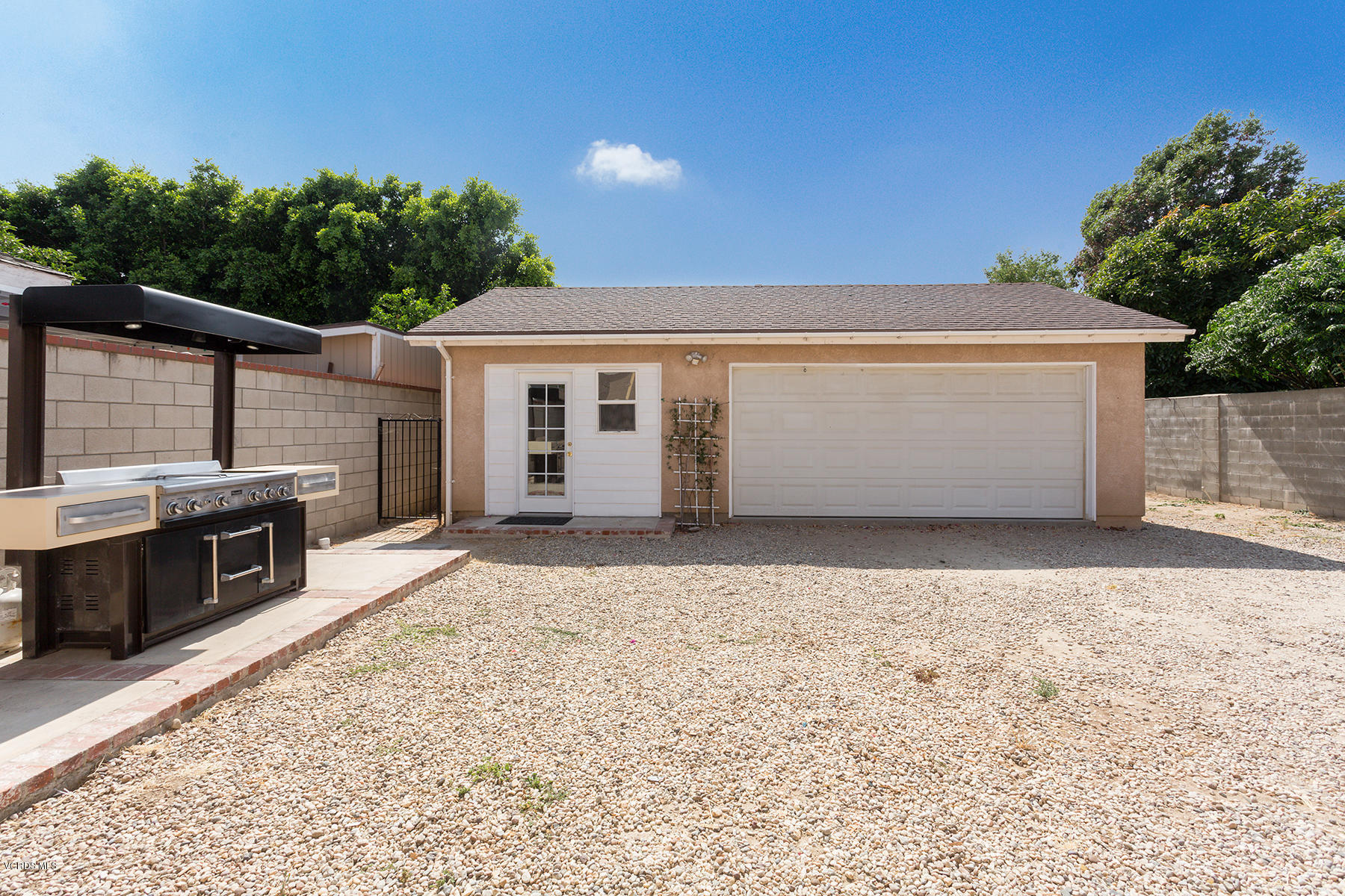 931 Walnut Canyon Road Moorpark, CA 93021 - Photo 25 of 27 a view of a backyard