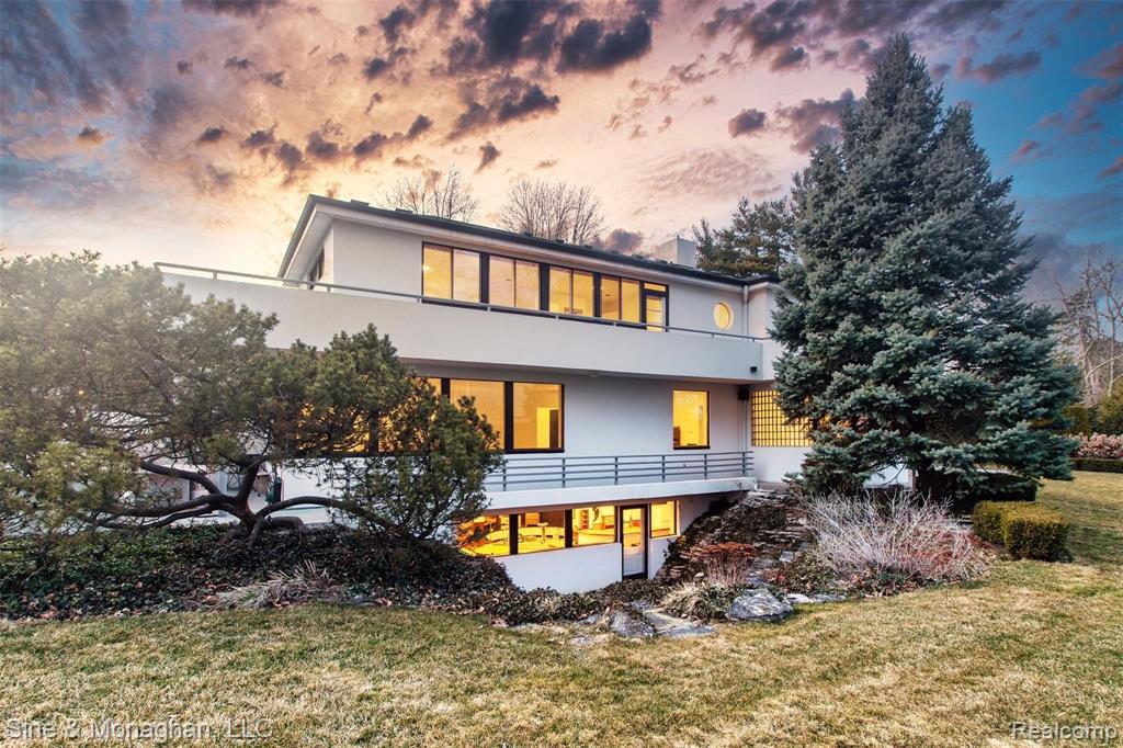 10 Provencal Road Grosse Pointe Farms, MI 48236 - Photo 4 of 94