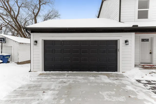 $350,000 | 1104 Tecumseh Avenue, Waterford, MI 48327