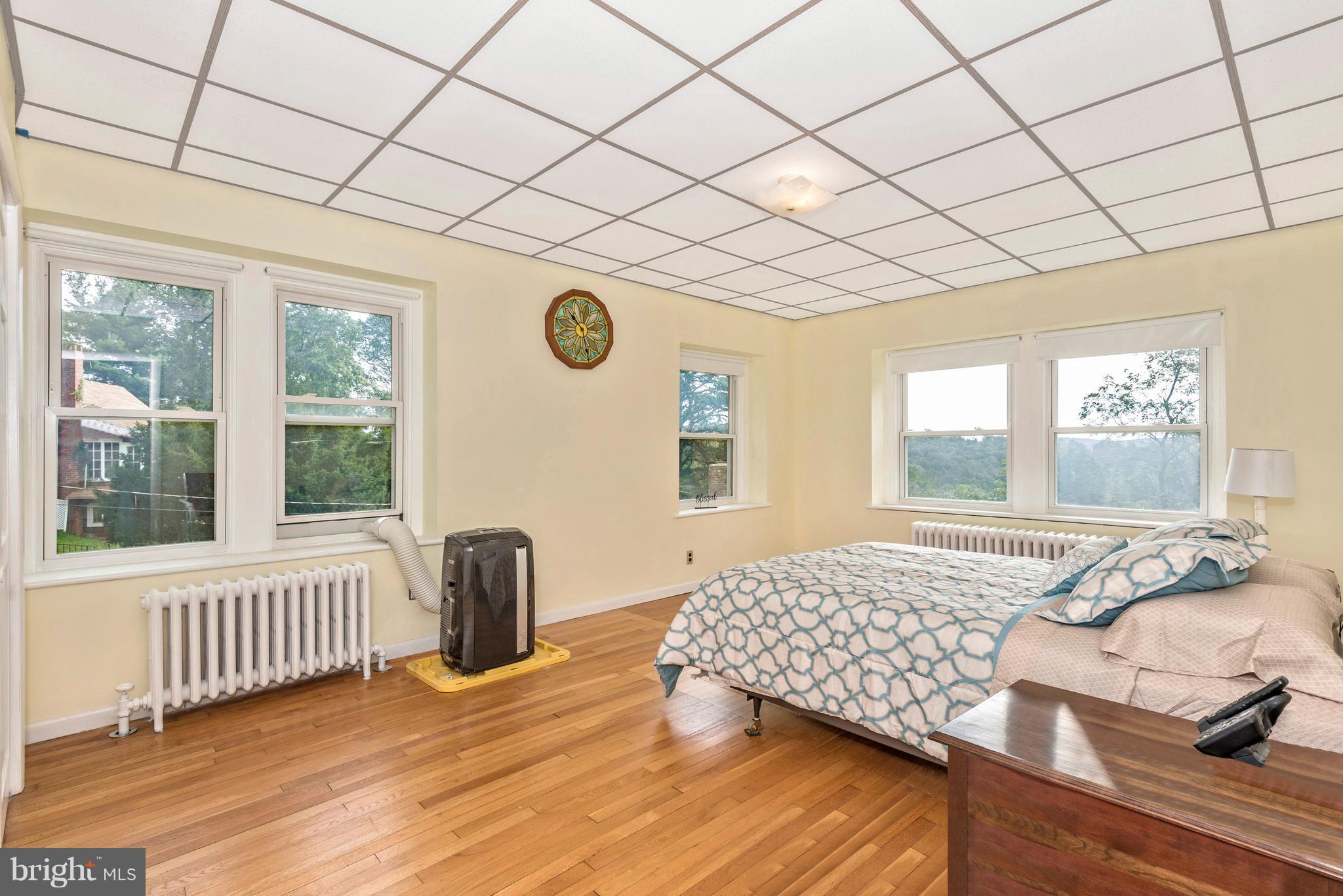 5826 Rowland Hill Road Cascade, MD 21719 - Photo 17 of 30 Bedroom