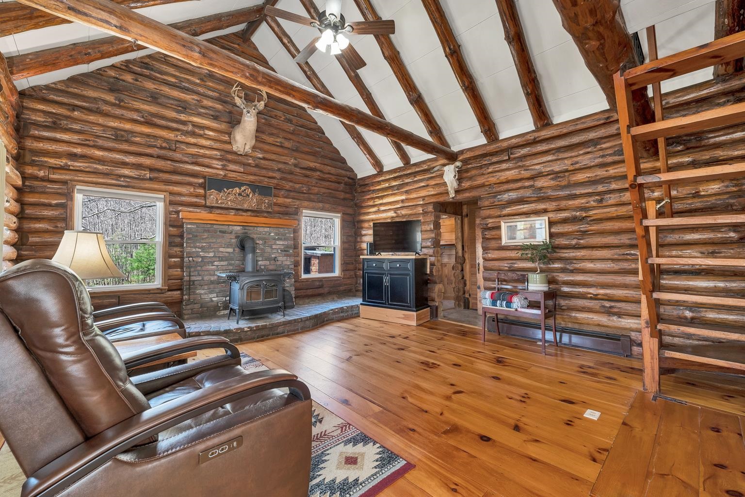 133 Thunder Road Franklin, NH 03235 - Photo 26 of 60 Gallery Image 26