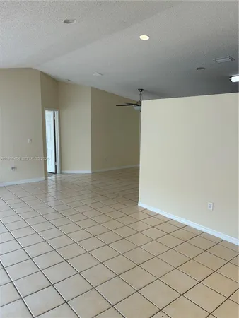 $3,600 | 8273 Northwest 188th Terrace, Hialeah, FL 33015
