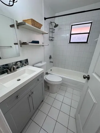 $3,600 | 8273 Northwest 188th Terrace, Hialeah, FL 33015