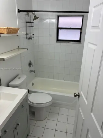 $3,600 | 8273 Northwest 188th Terrace, Hialeah, FL 33015