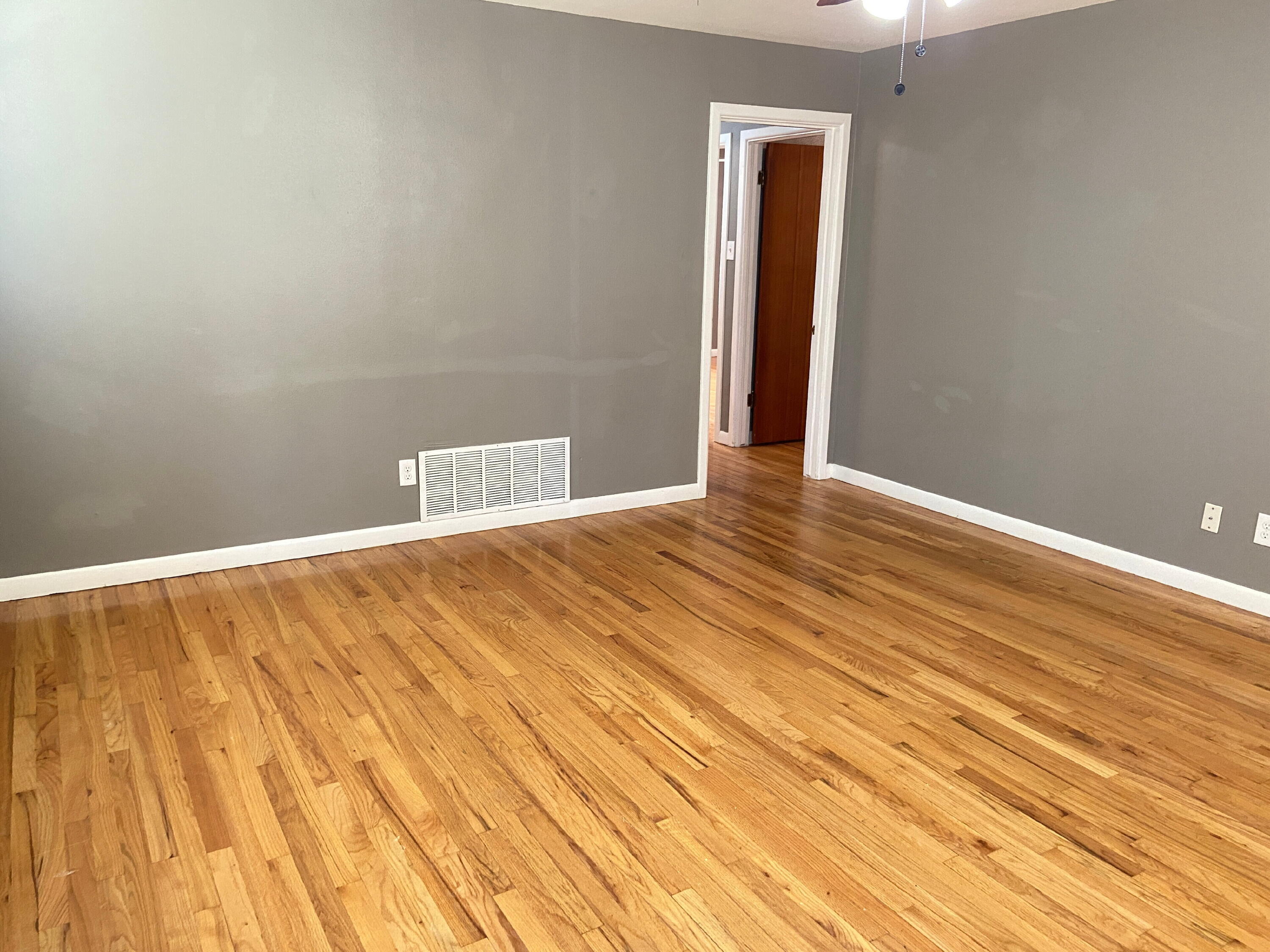 4313 31st Street Lubbock, TX 79410 - Photo 6 of 18 IMG_3886