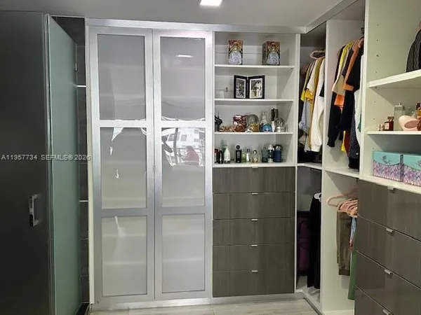 $3,050 | 18041 Biscayne Boulevard, Unit 904, Aventura, FL 33160