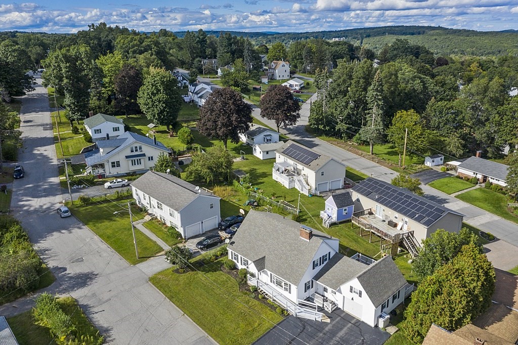 14 Wayside Road Worcester, MA 01605 - Photo 17 of 21 Gallery Image 17