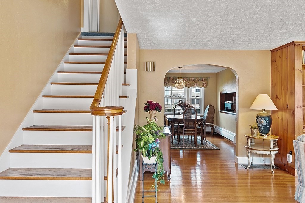 14 Wayside Road Worcester, MA 01605 - Photo 7 of 21 Gallery Image 7