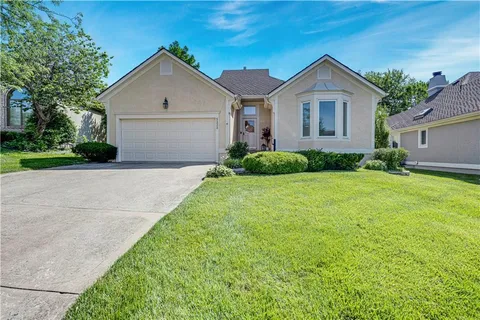 $540,000 | 5232 West 121st Street, Overland Park, KS 66209