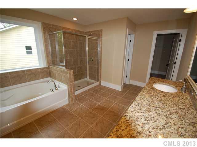 7927 Alexander Road, Unit 3 Charlotte, NC 28270 - Photo 12 of 16 Gallery Image 12