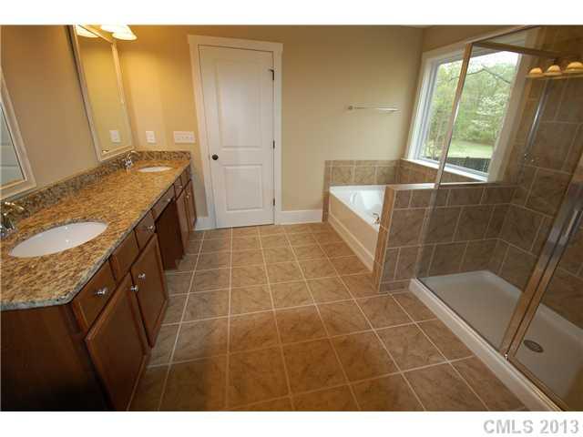 7927 Alexander Road, Unit 3 Charlotte, NC 28270 - Photo 13 of 16 Gallery Image 13