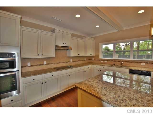 7927 Alexander Road, Unit 3 Charlotte, NC 28270 - Photo 3 of 16 Gallery Image 3