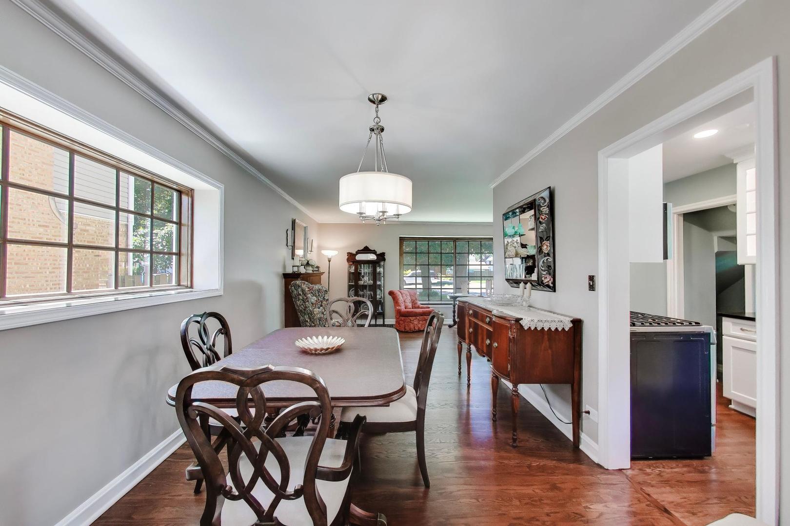 623 South Arlington Heights Road Arlington Heights, IL 60005 - Photo 9 of 36