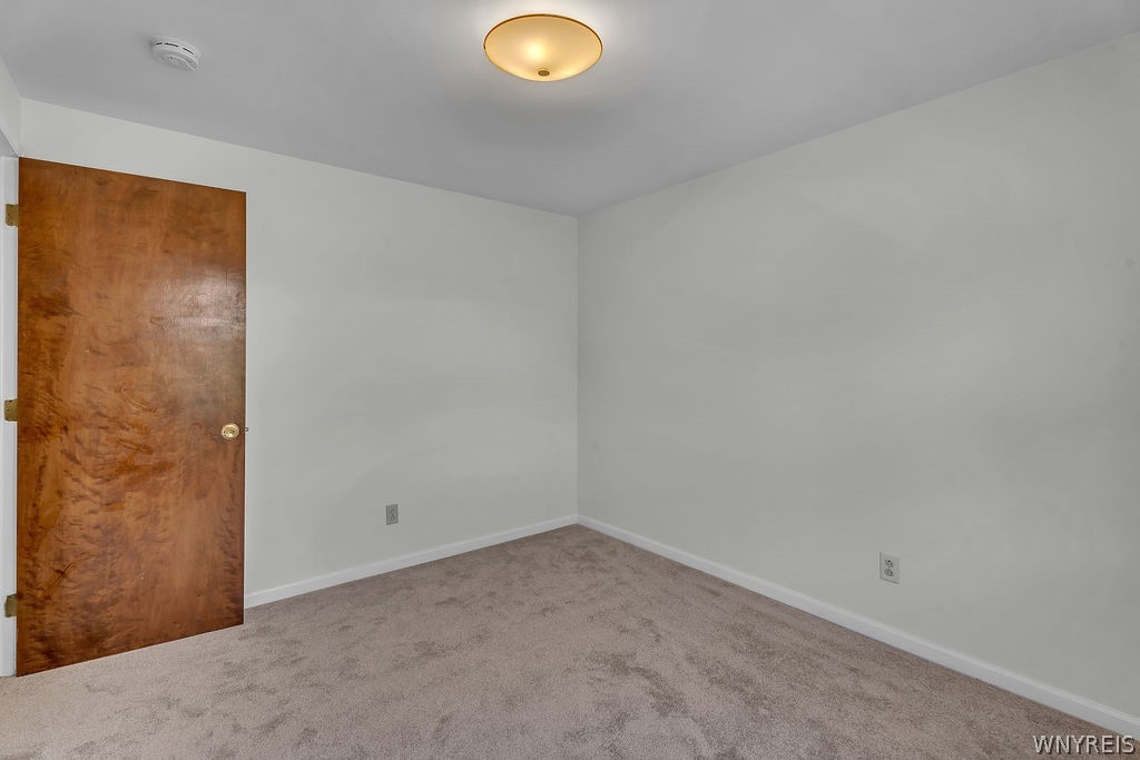 2 Meadow Spring Court Amherst, NY 14051 - Photo 33 of 47
