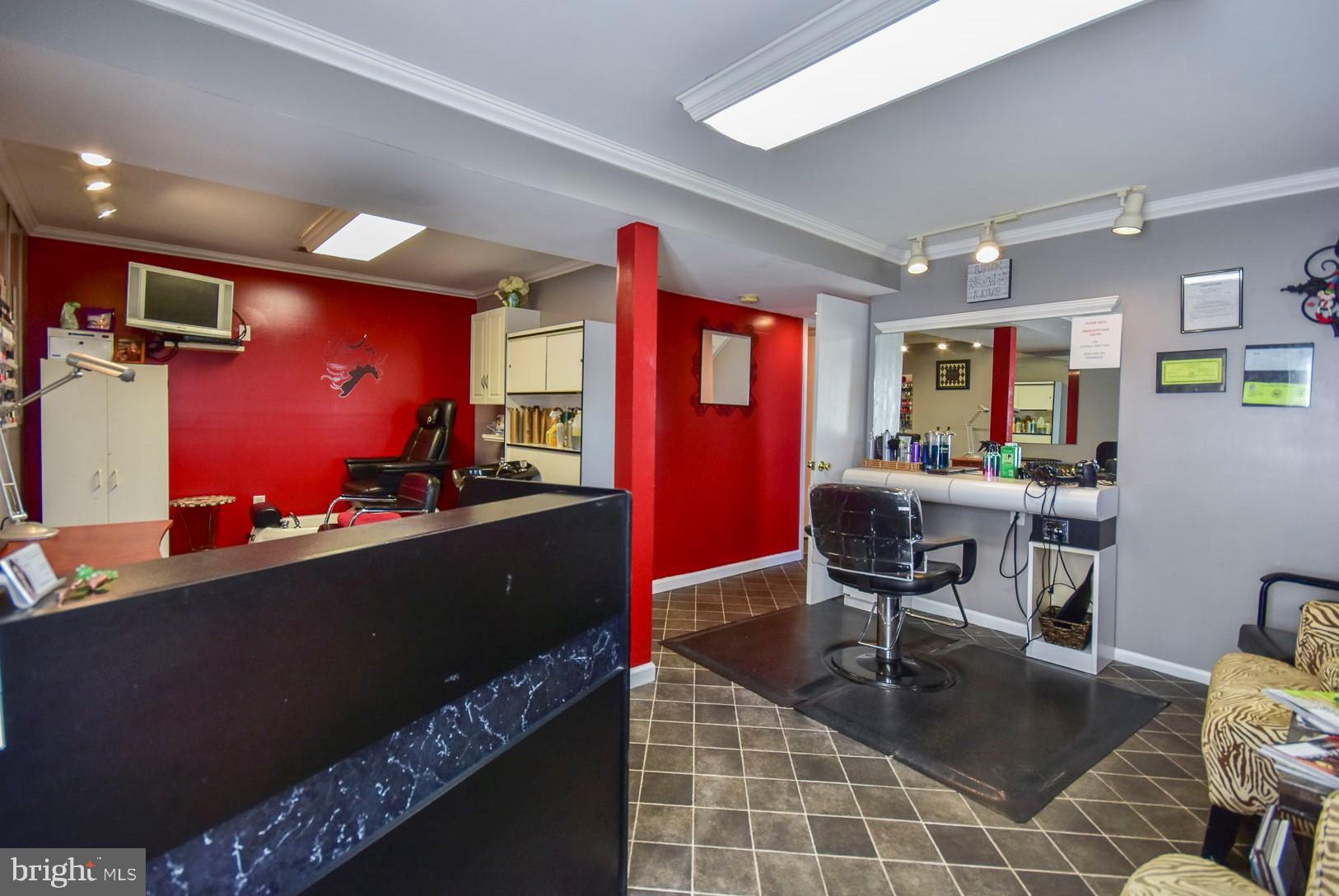 106 West 6th Avenue Ranson, WV 25438 - Photo 39 of 48 Den/Office (Currently used as a hair salon)...