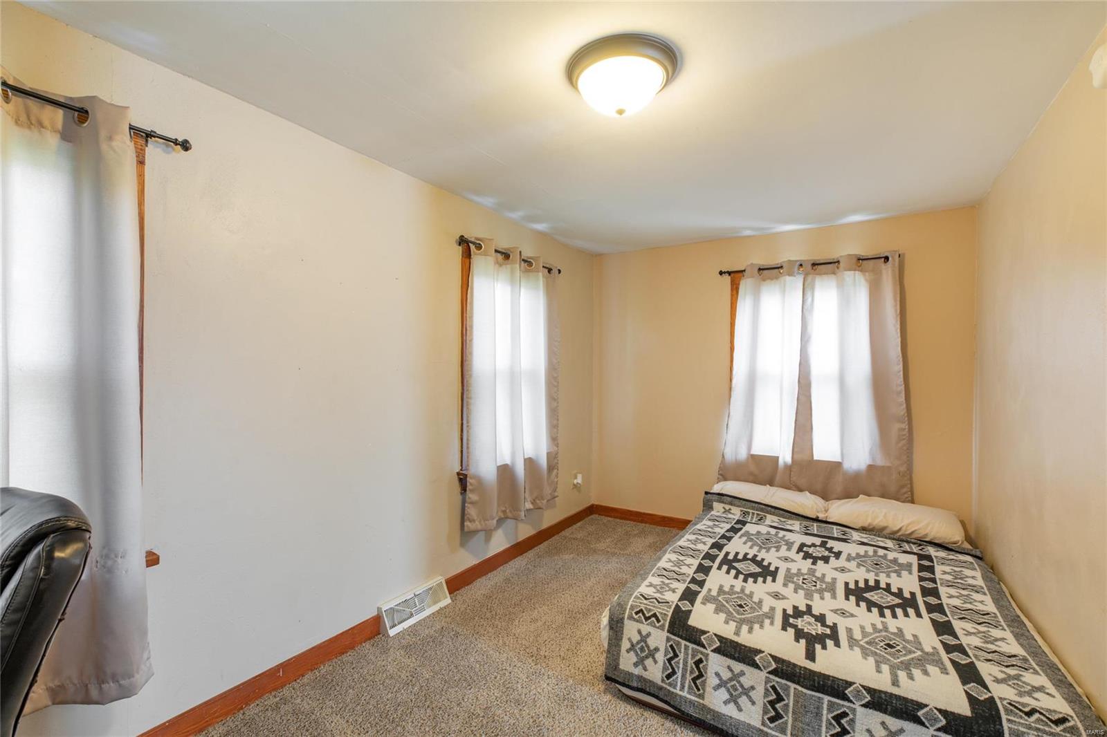 802 Randall Drive Brighton, IL 62012 - Photo 19 of 28