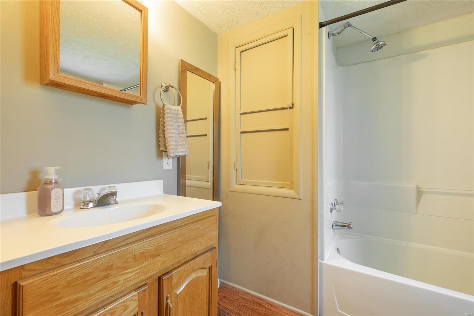 802 Randall Drive Brighton, IL 62012 - Photo 22 of 28