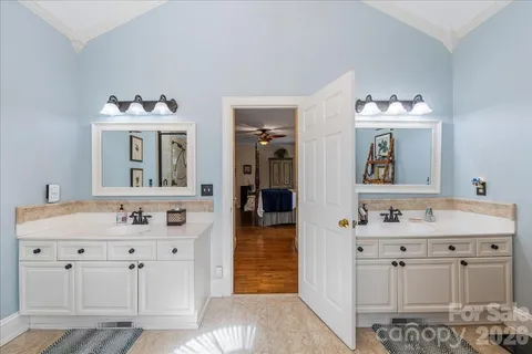 $815,000 | 6203 Kensington Gardens Court, Charlotte, NC 28277