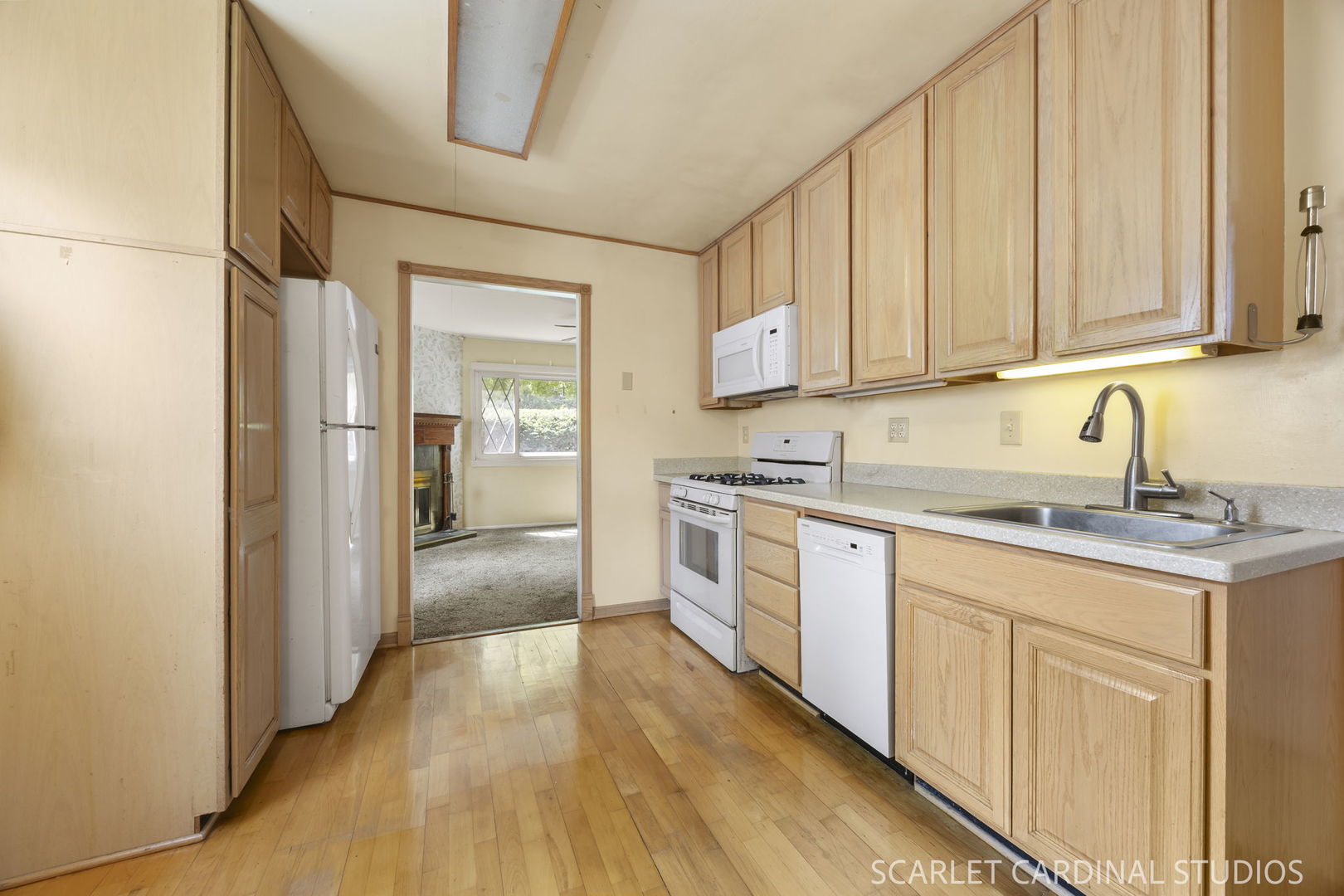 1209 Fischer Street Wheaton, IL 60189 - Photo 5 of 14