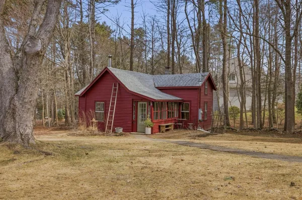 $525,000 | 24 Newson Avenue, Kittery, ME 03904