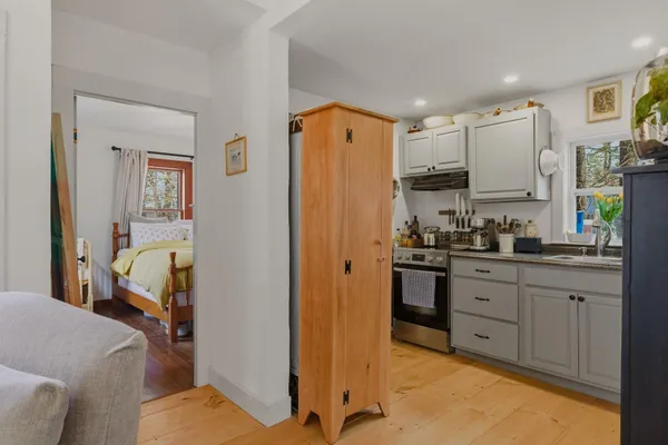 $525,000 | 24 Newson Avenue, Kittery, ME 03904