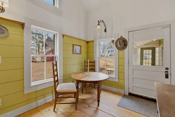 $525,000 | 24 Newson Avenue, Kittery, ME 03904