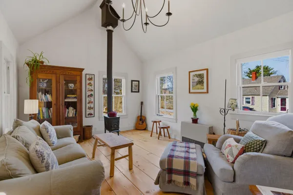 $525,000 | 24 Newson Avenue, Kittery, ME 03904