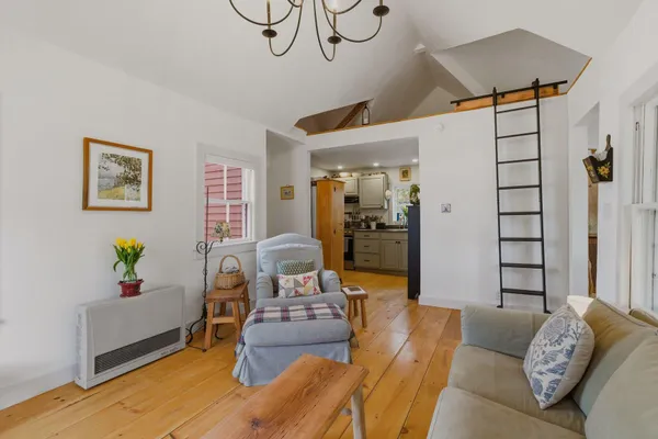 $525,000 | 24 Newson Avenue, Kittery, ME 03904