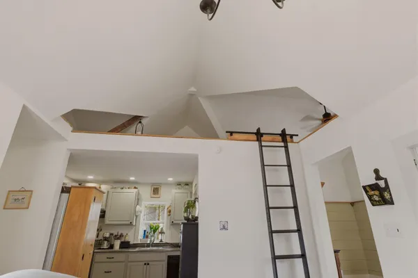 $525,000 | 24 Newson Avenue, Kittery, ME 03904