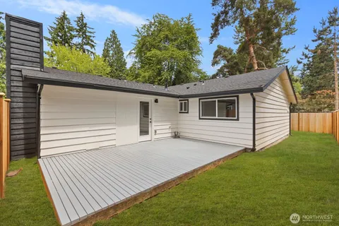 $999,999 | 10459 Northeast 142nd Street, Kirkland, WA 98034
