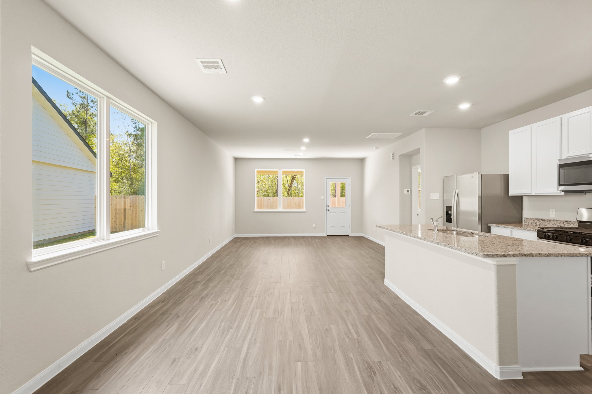 1106 Burkes Rdg Trail Conroe, TX 77301 - Photo 5 of 25