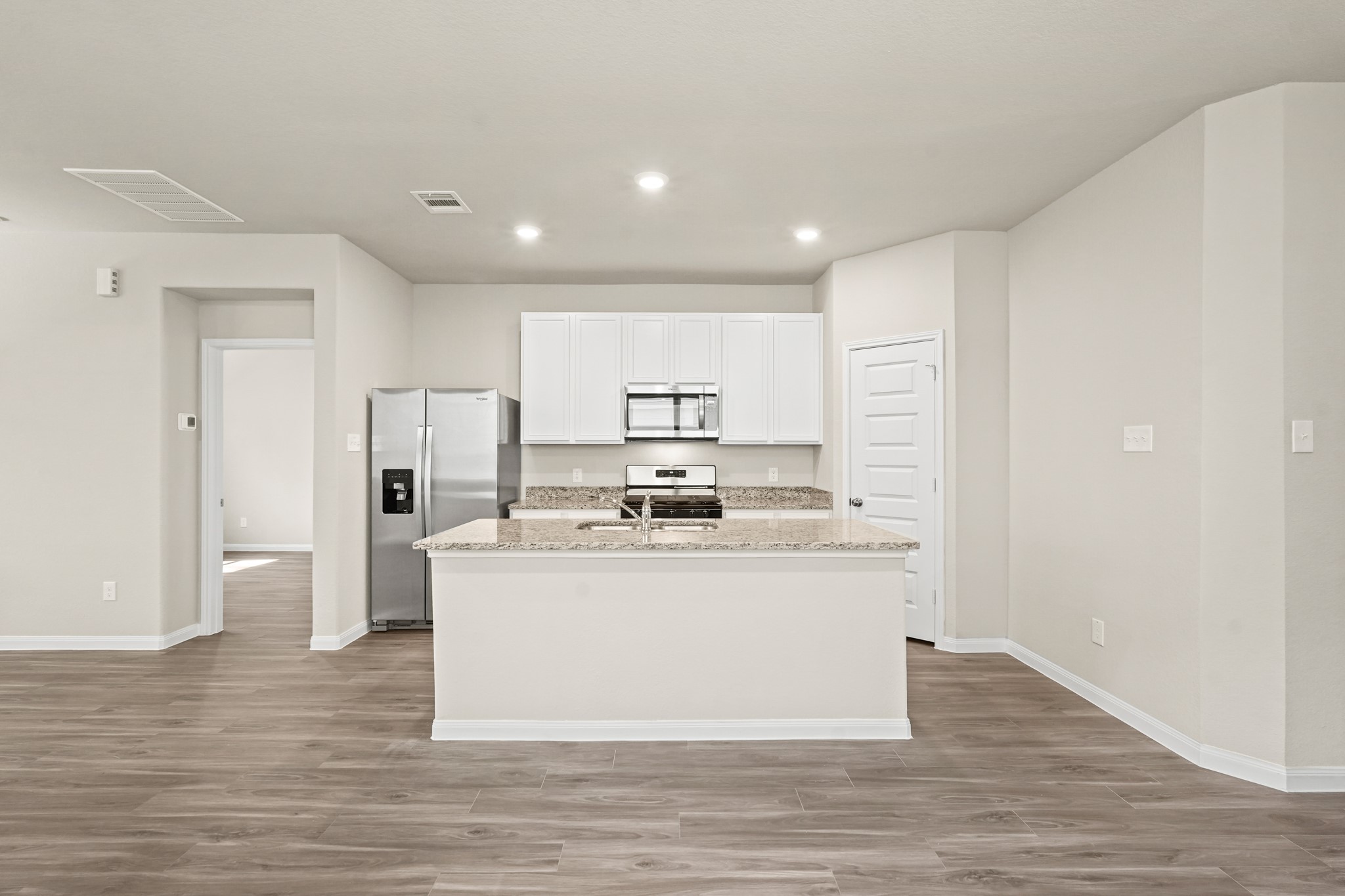 1106 Burkes Rdg Trail Conroe, TX 77301 - Photo 6 of 25