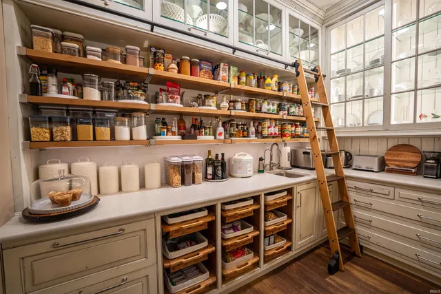 $4,800,000 | 8615 West 450 South, Hudson, IN 46747