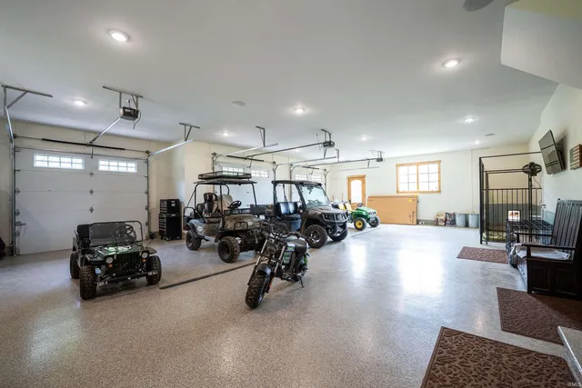 $4,800,000 | 8615 West 450 South, Hudson, IN 46747