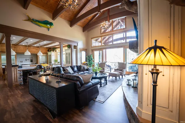 $4,800,000 | 8615 West 450 South, Hudson, IN 46747