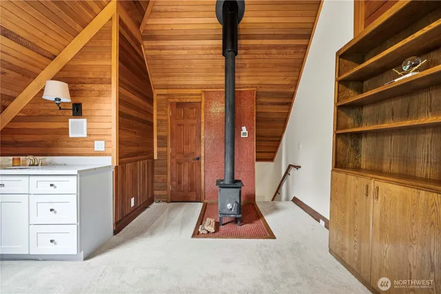 $1,880,000 | 13710 41st Avenue Northeast, Seattle, WA 98125