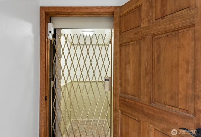 $1,880,000 | 13710 41st Avenue Northeast, Seattle, WA 98125