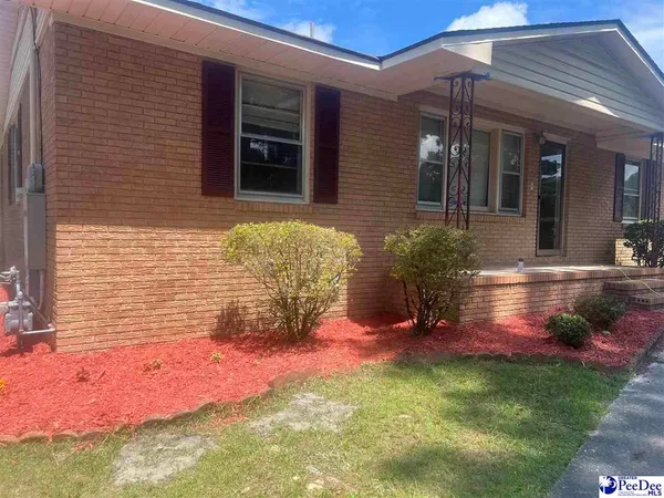 $1,800 | 307 South Lansdale Drive, Florence, SC 29506