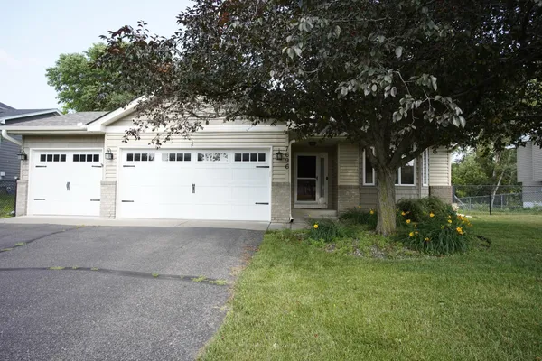 $400,000 | 7696 Appaloosa Lane, Circle Pines, MN 55014