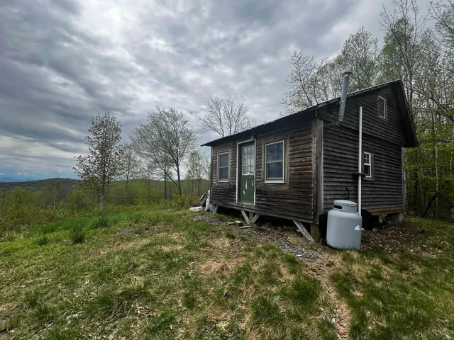 $599,000 | 884 Leroux Road, Wheelock, VT 05851