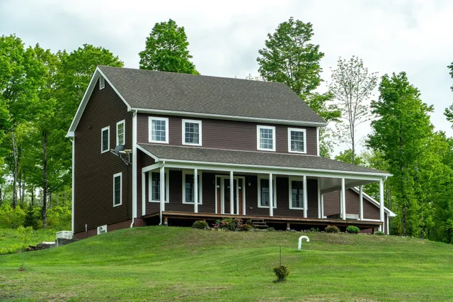 $599,000 | 884 Leroux Road, Wheelock, VT 05851