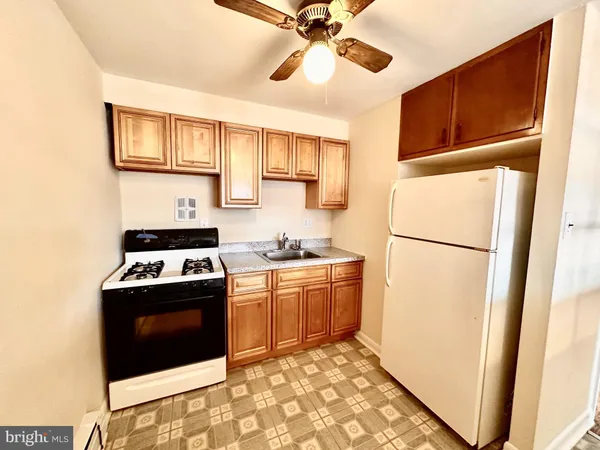 $1,300 | 5916 Houghton Street, Unit 2, Philadelphia, PA 19128