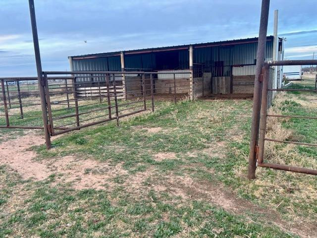 1014 Old Lamesa Road Brownfield, TX 79316 - Photo 5 of 13 a view of backyard