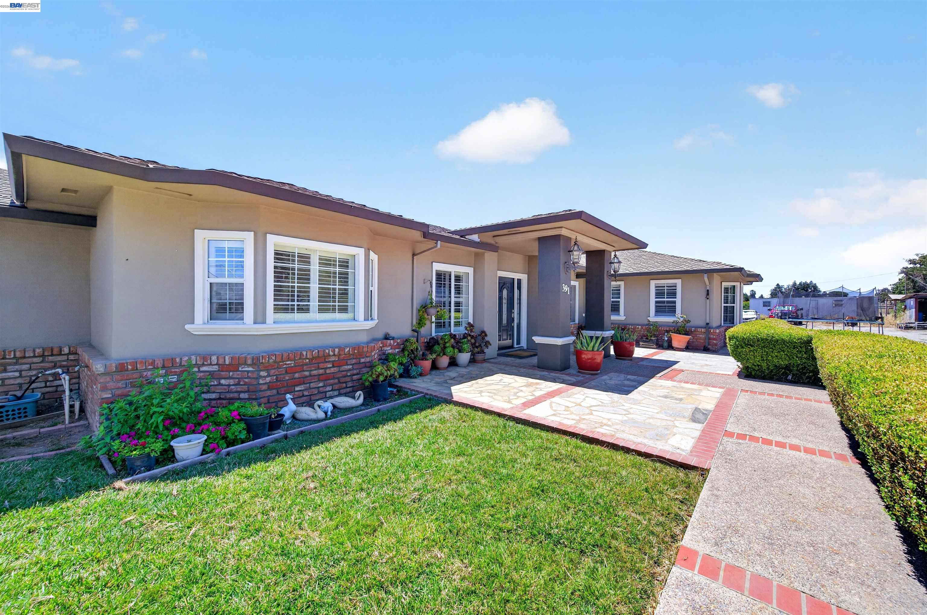 391 Union Road Hollister, CA 95023 - Photo 8 of 62