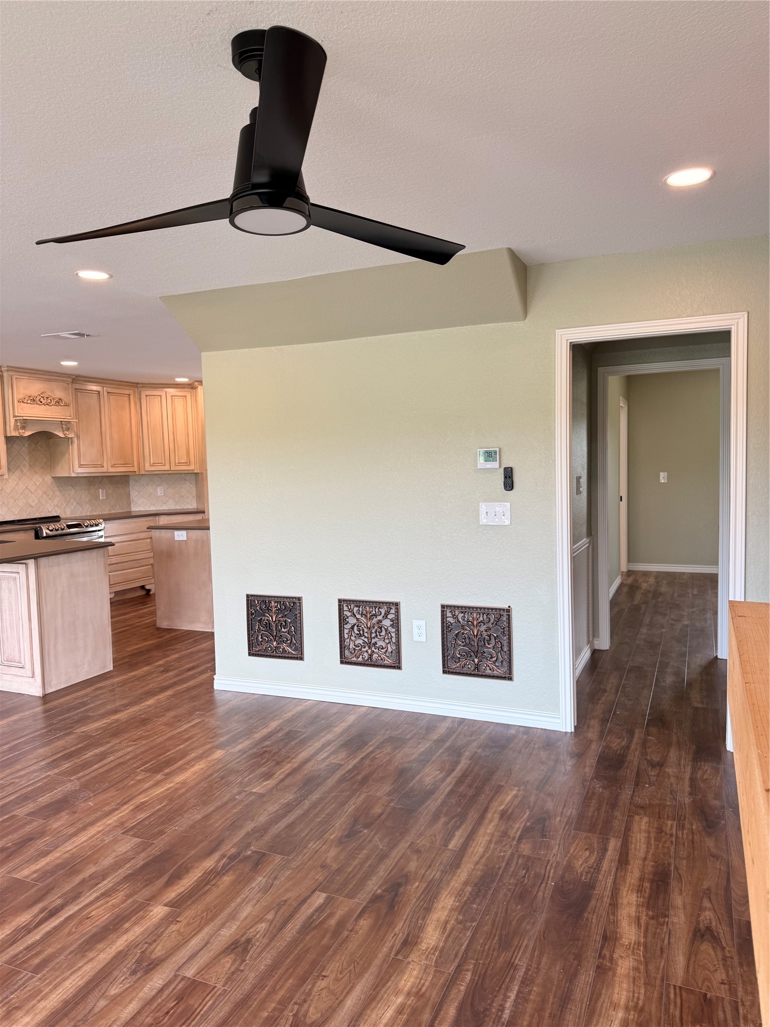 13 Lookout Ridge Huntsville, TX 77340 - Photo 3 of 36