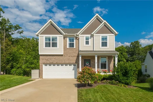 $529,900 | 978 Hawkin Lane, Aurora, OH 44202