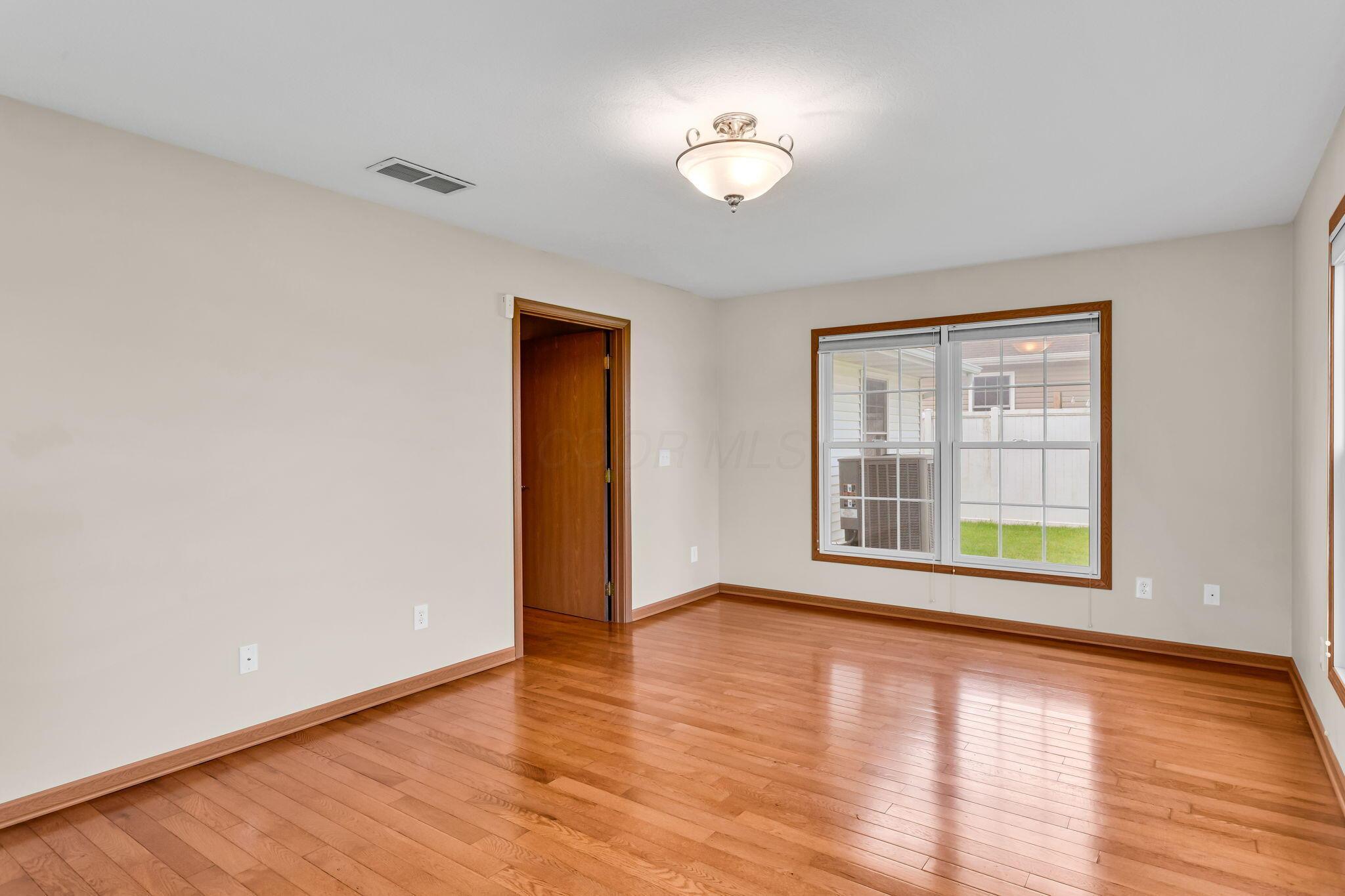 159 Hathaway Road West Jefferson, OH 43162 - Photo 9 of 51 34-web-or-mls-159HathawayRoad_Hommati102