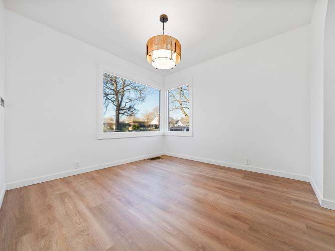 1308 19th Avenue Longview, WA 98632 - Photo 3 of 35