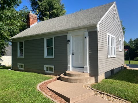 2415 Larch Road Quincy, IL 62301 - Photo 1 of 21